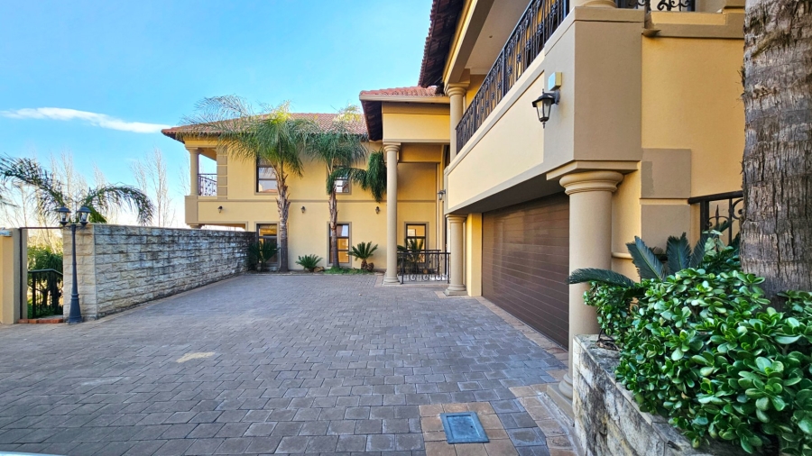 5 Bedroom Property for Sale in Kiepersol Free State